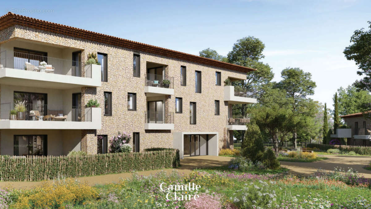 Appartement à EGUILLES