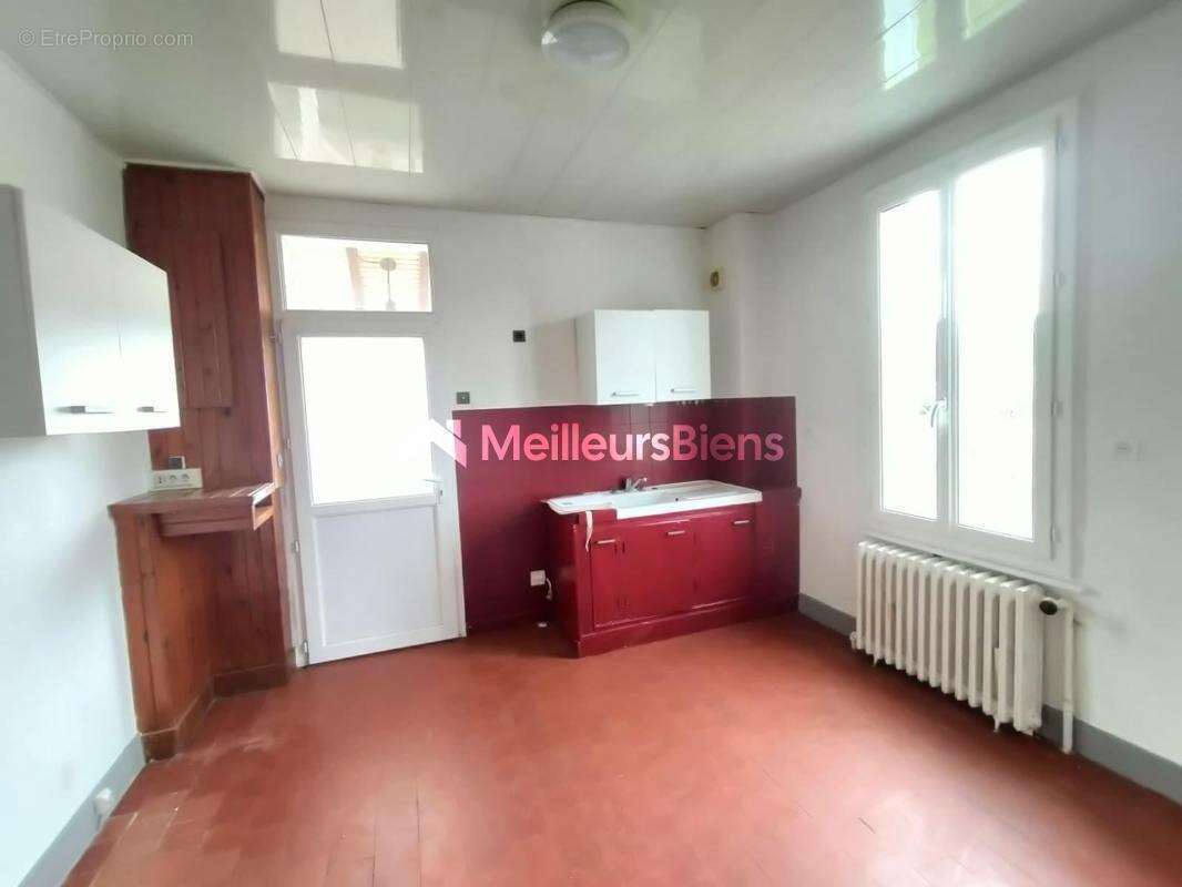 Maison à THEILLAY
