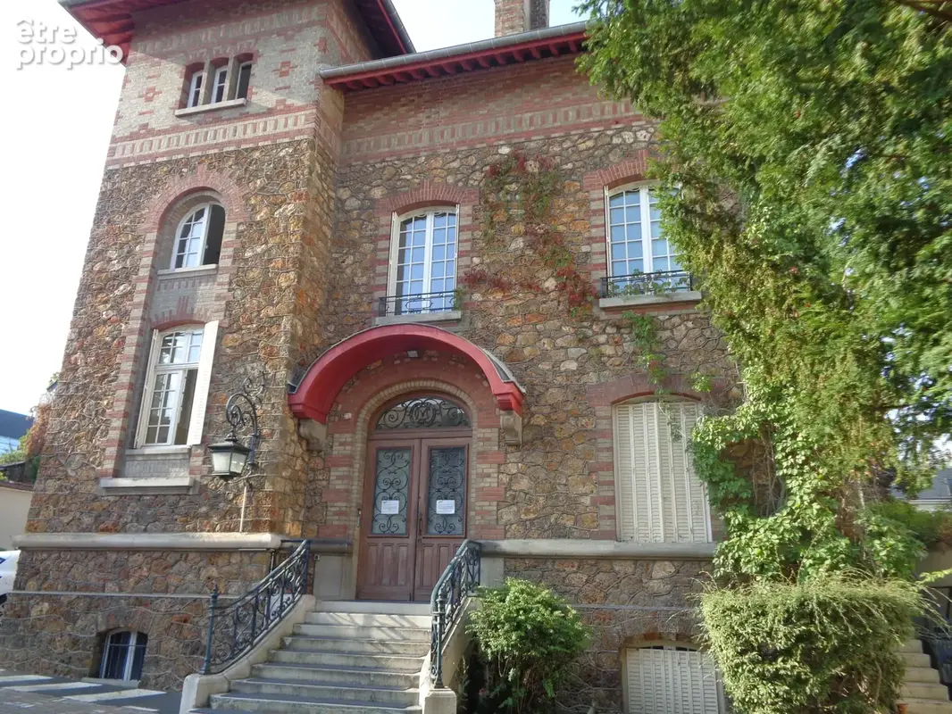 Commerce 3160 m² à Epernay  - photo 14