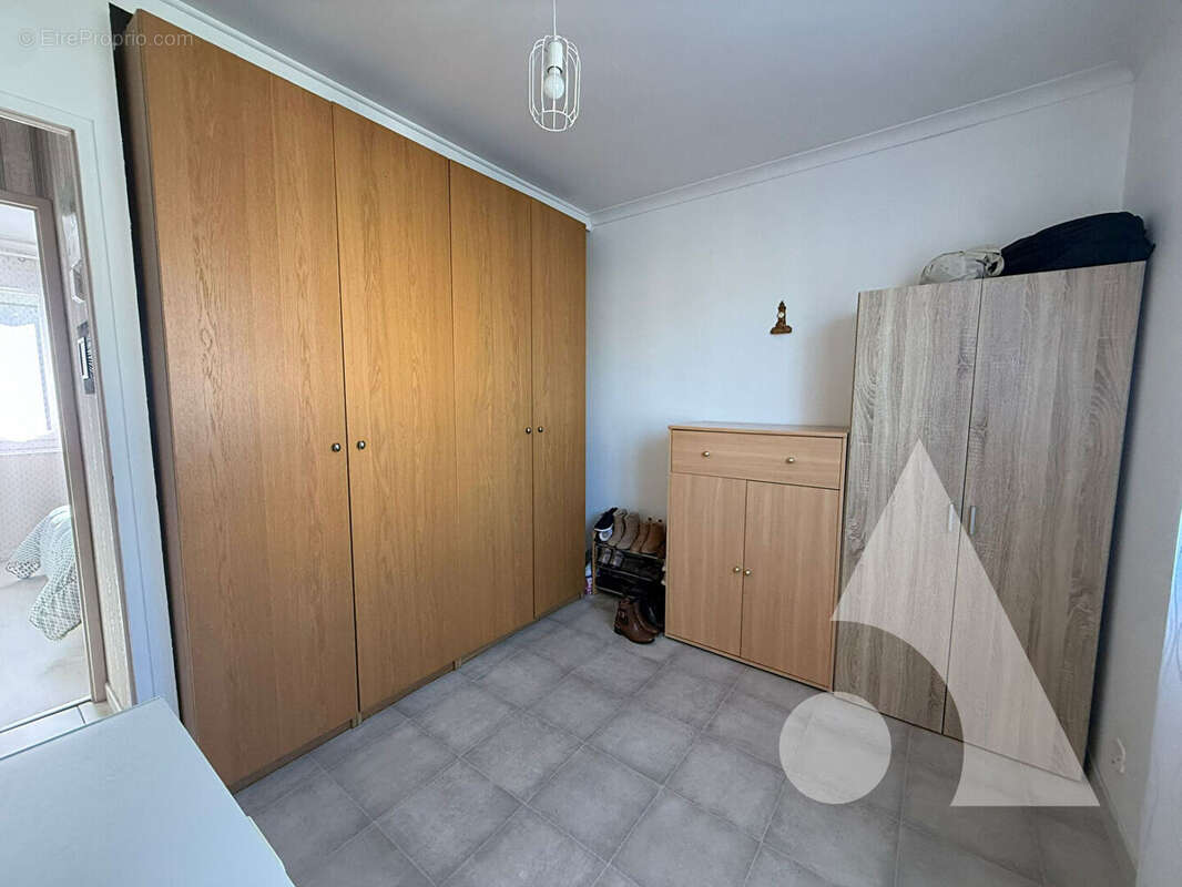 Maison à LA NEUVILLE-ROY