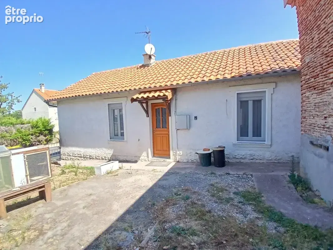 Petite maison de village avec cour et garage   Ambernac - photo 2
