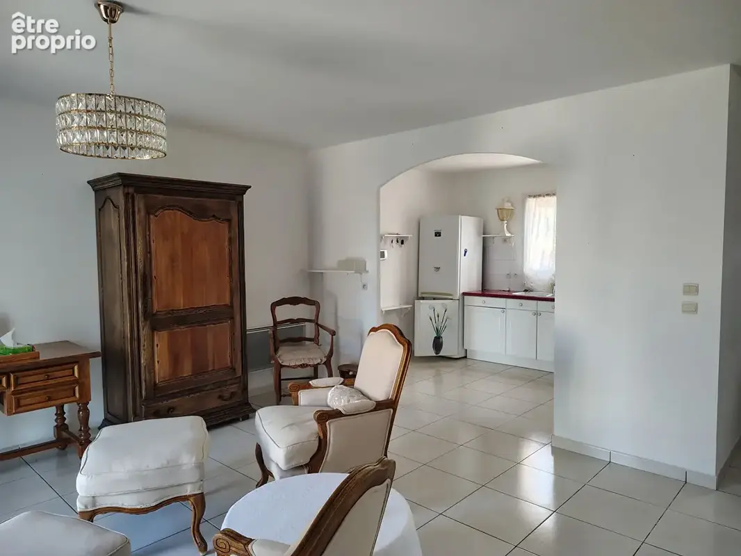 RÉGUSSE : Villa de plain-pied  de 90 m2 avec garage, proche  du Lac de Ste Croix et des Gorges du Verdon - photo 8