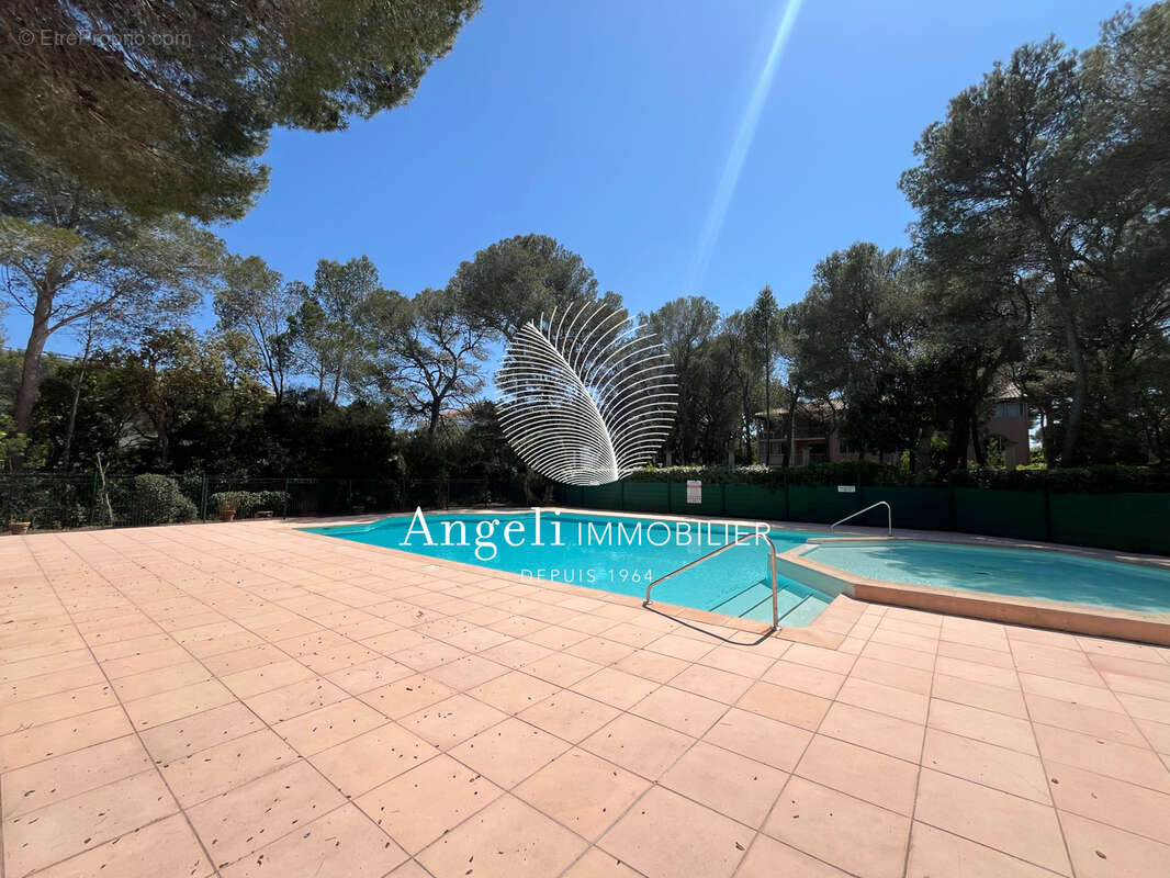 Appartement à FREJUS