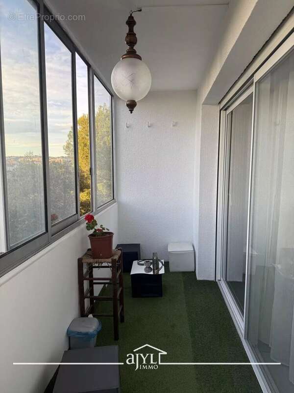 Appartement à MARSEILLE-15E