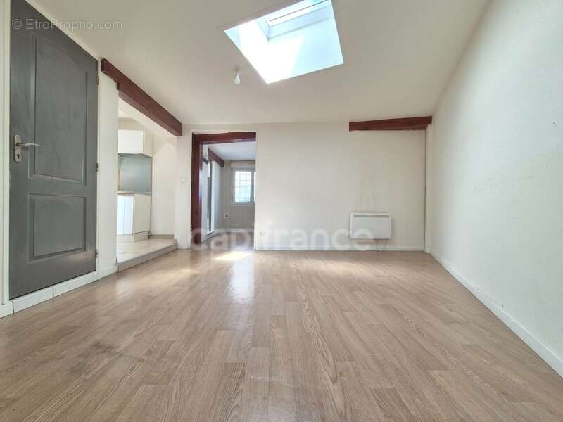 Appartement à vendre 2 pièces ROYAN (17) - Plain pied - Cour fermée - Centre ville - photo 3
