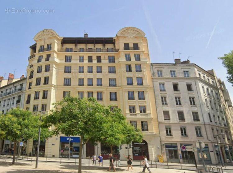 Appartement à LYON-6E