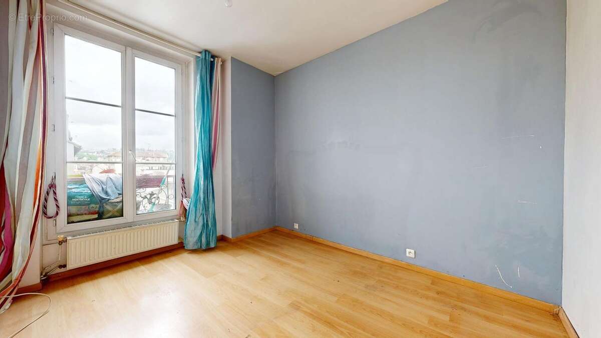Appartement à VILLENEUVE-SAINT-GEORGES