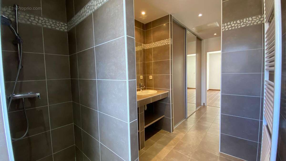 Maison à CAILLOUX-SUR-FONTAINES