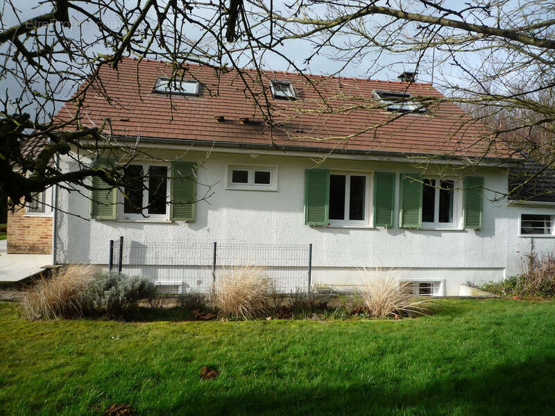 MONTDAUPHIN (77) à vendre ensemble immobilier composé de deux maisons, de 2 bâtiments industriels sur un terrain de  de 2 hectar - photo 17