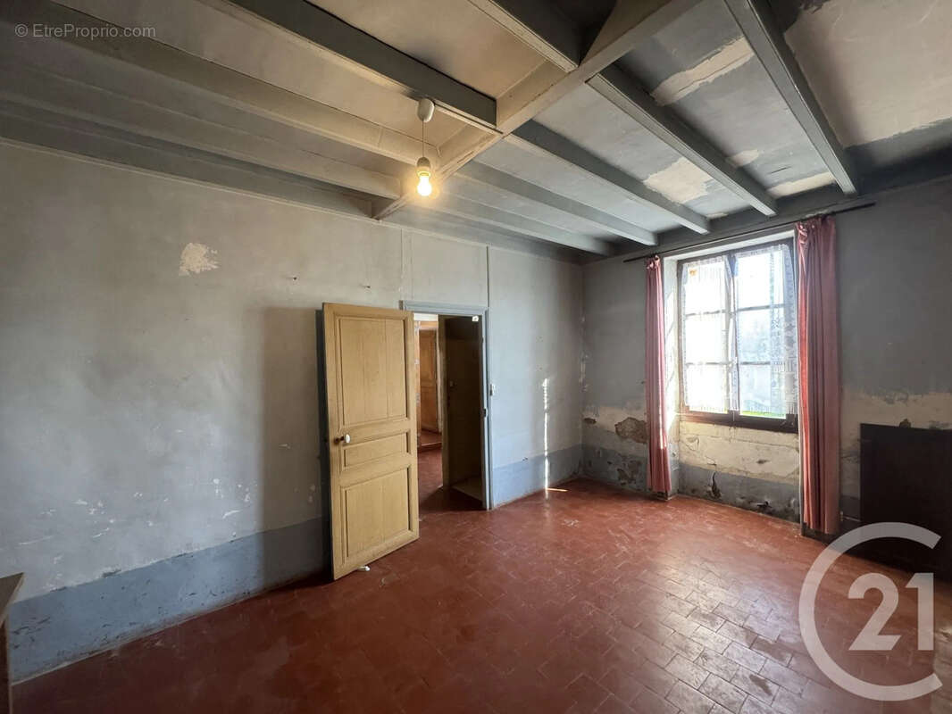 Maison à ETAIS-LA-SAUVIN