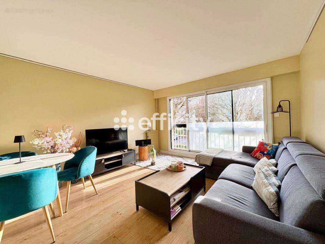 Appartement à RUEIL-MALMAISON
