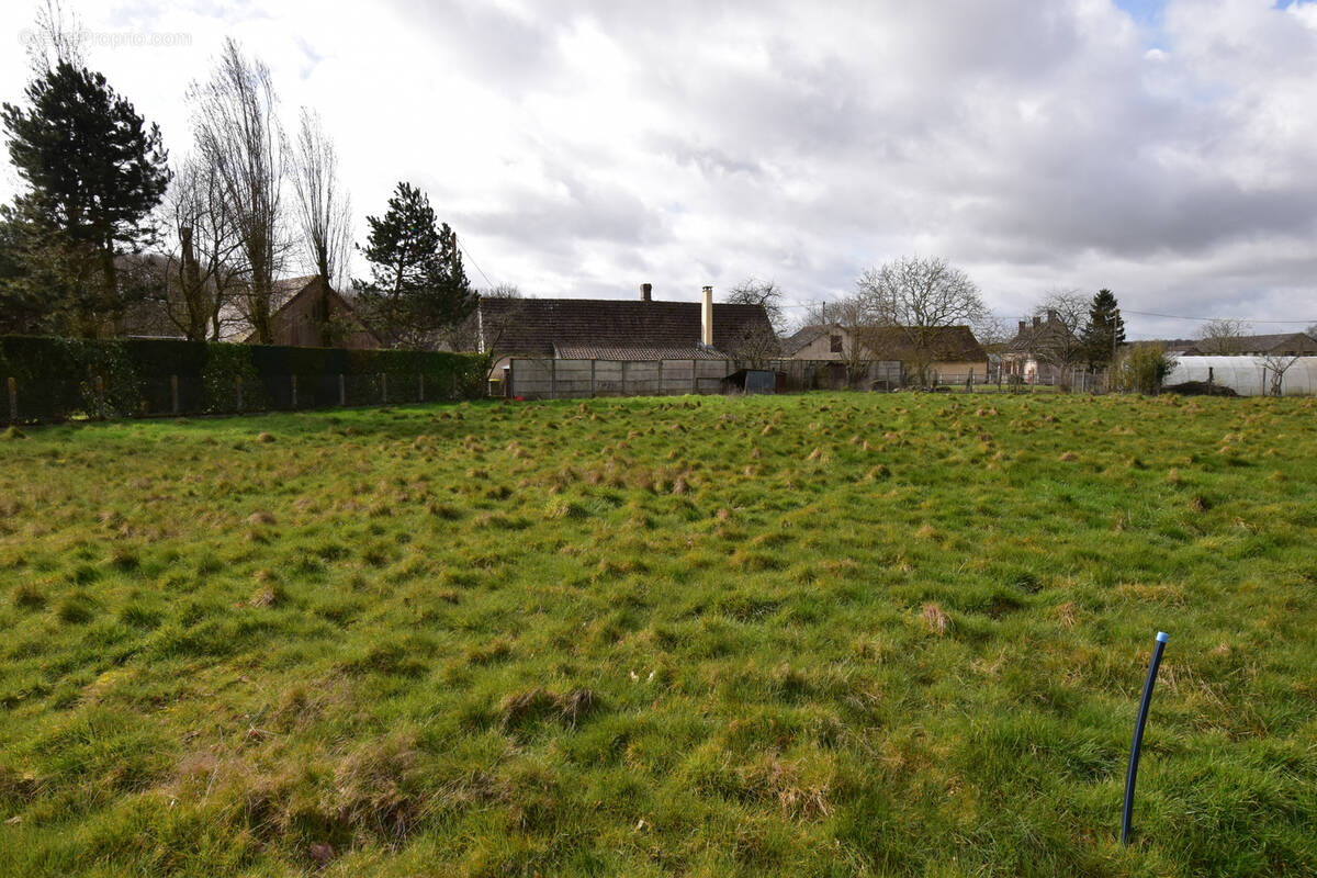 Terrain à ILLIERS-COMBRAY