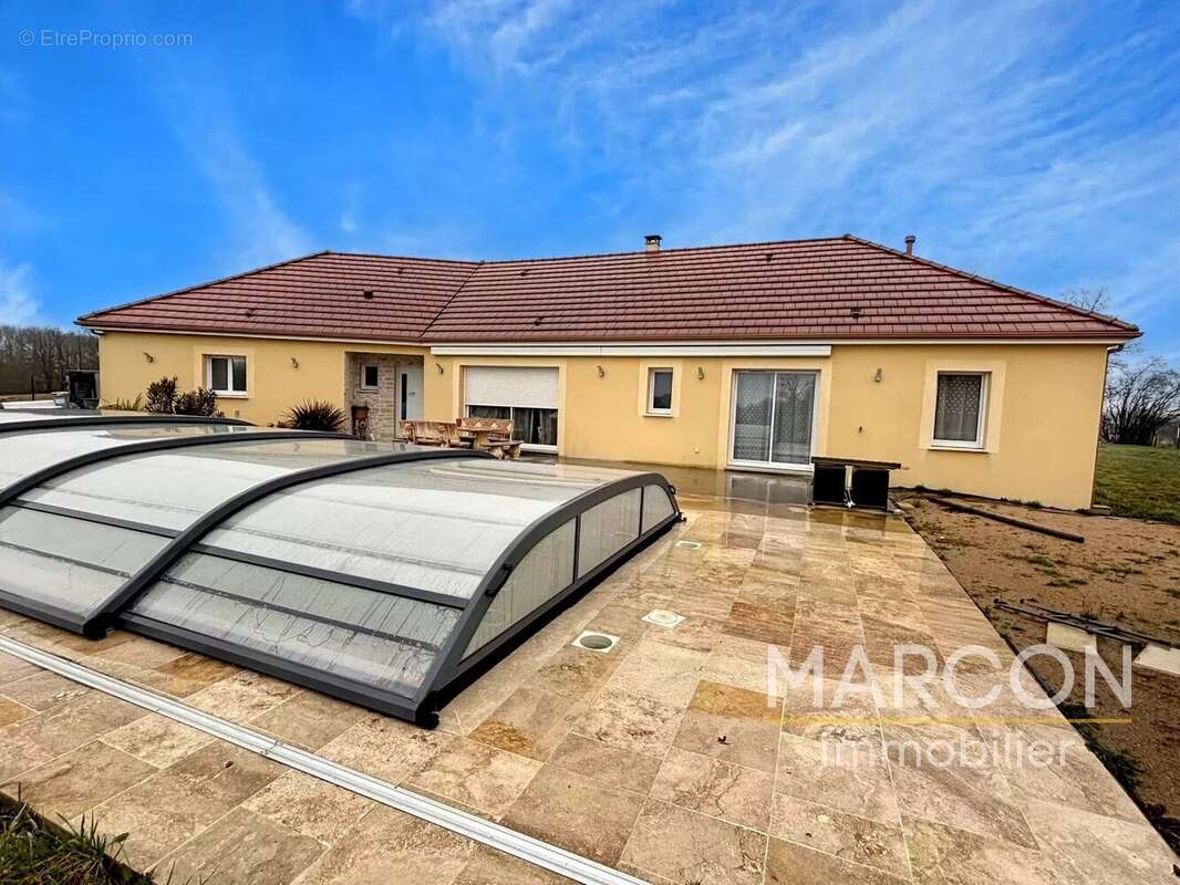 Maison à LA SOUTERRAINE