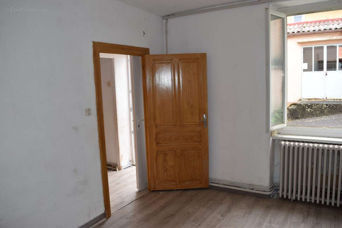 Maison à SAINT-JUST-LA-PENDUE