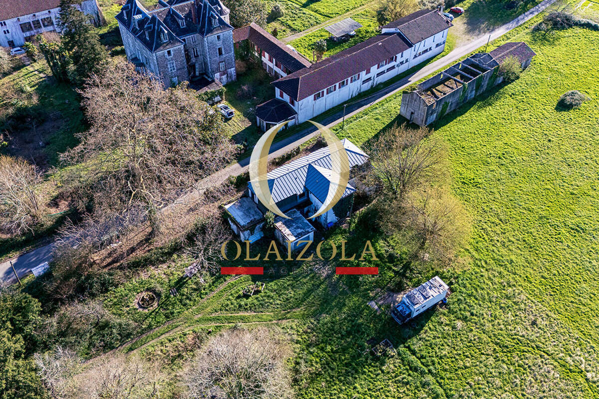 Appartement à LABATUT