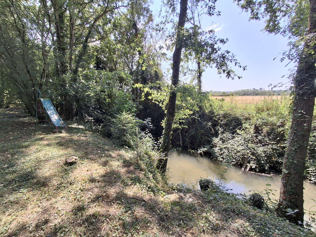 Maison de campagne dans un ecrin de verdure - photo 29