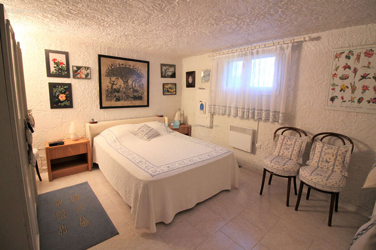 Maison à PEYMEINADE