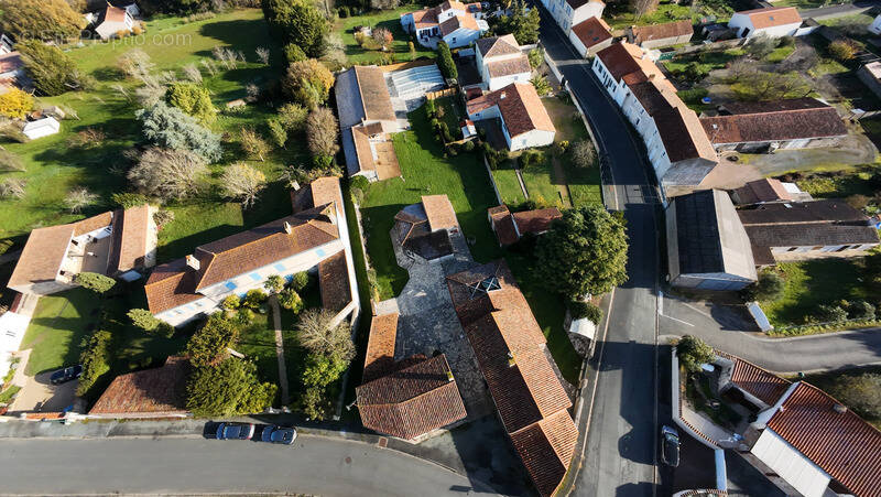 Maison à SAINT-MICHEL-EN-L'HERM