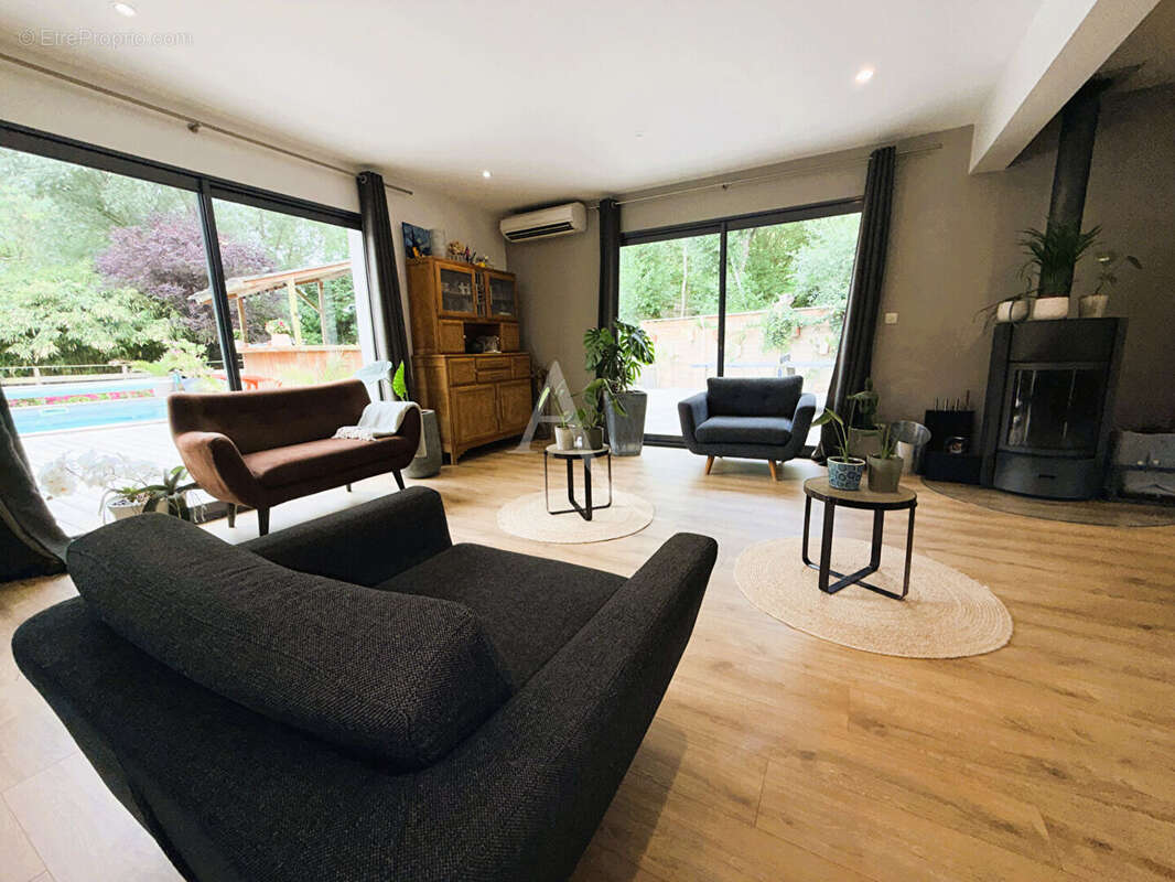 Maison Rang Du Fliers 8 pièces 252 m² piscine chauffée. - photo 8