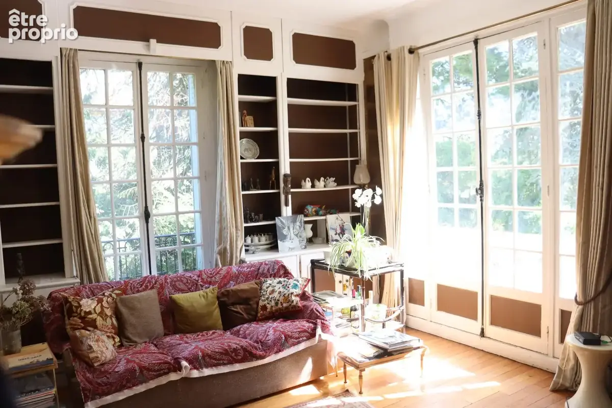 Maison 238 m² à Louveciennes  - photo 9