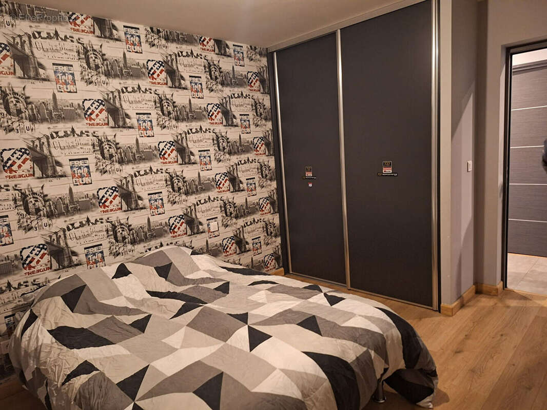 Maison à ASNANS-BEAUVOISIN