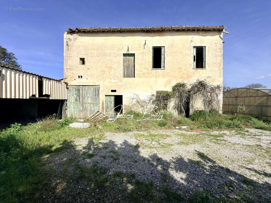 Maison à SAINT-ESTEVE