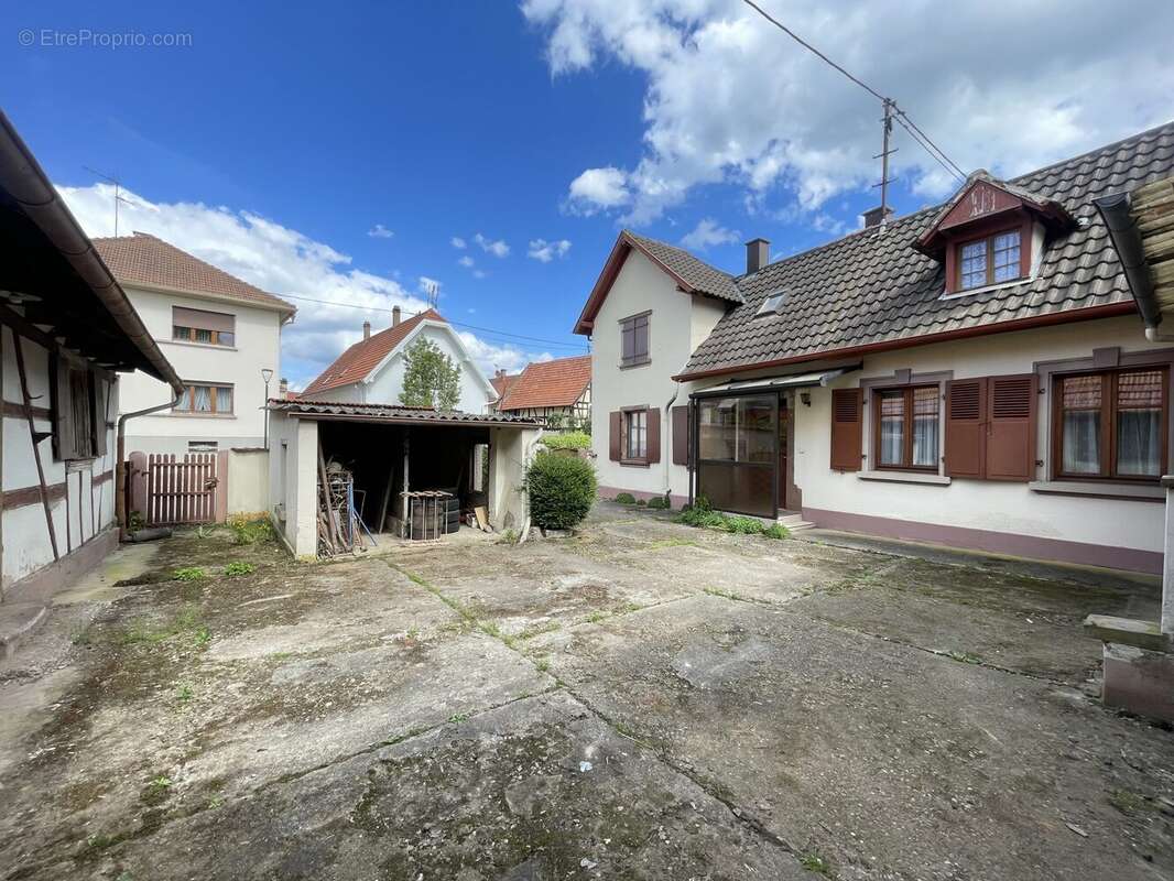 Maison à WEYERSHEIM