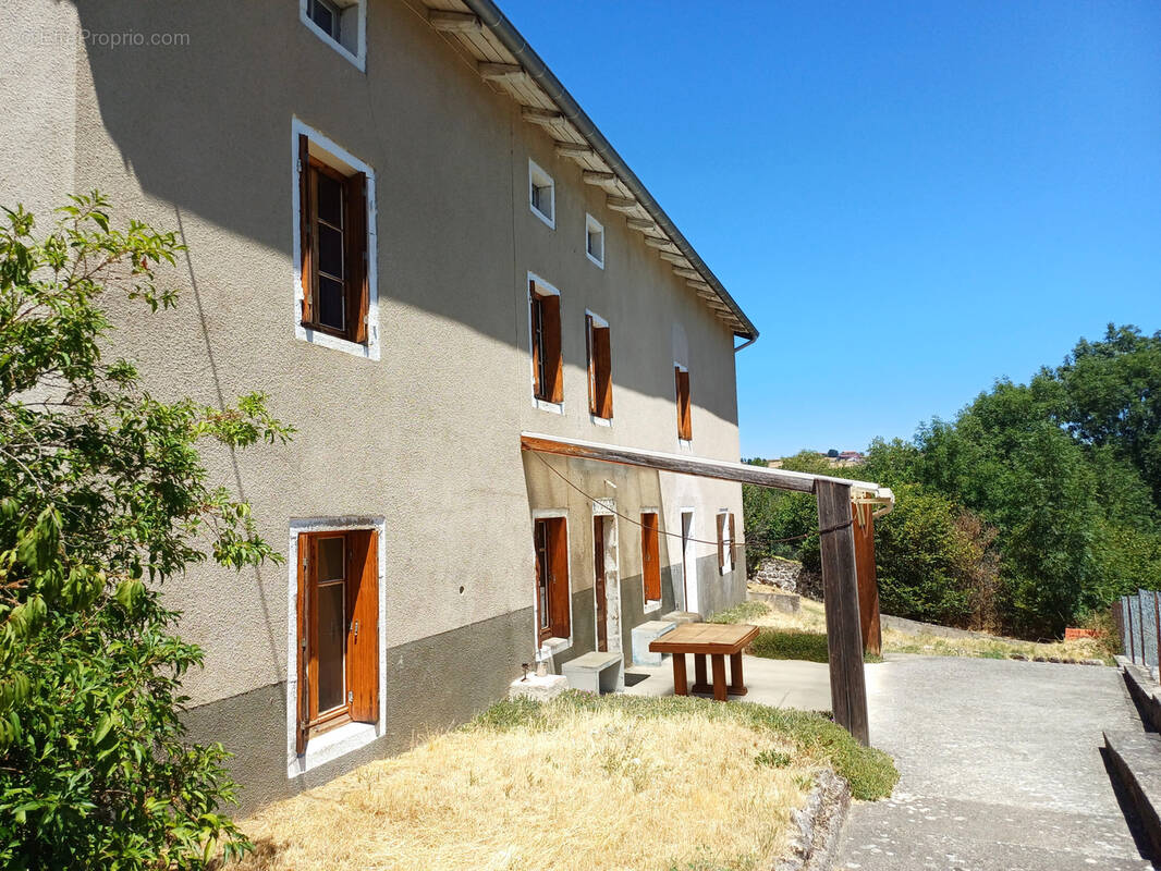 Maison à SAINT-ANDRE-DE-CHALENCON