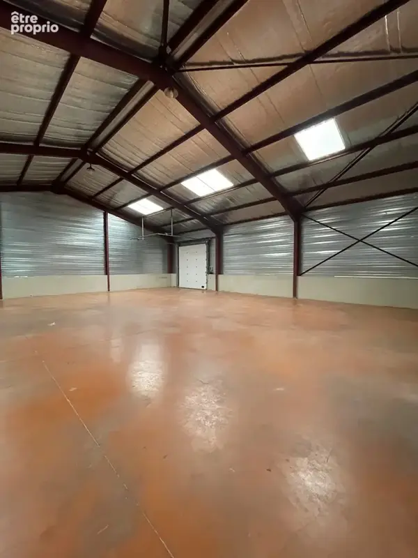 Entrepôt 320m2 avec quai de déchargement - photo 6
