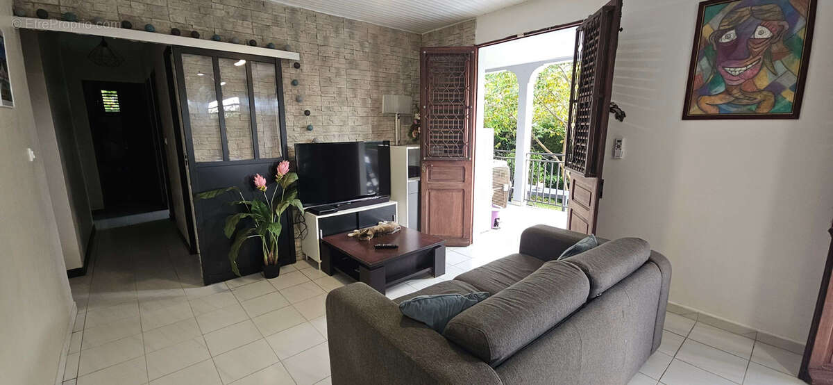 Maison à RIVIERE-SALEE