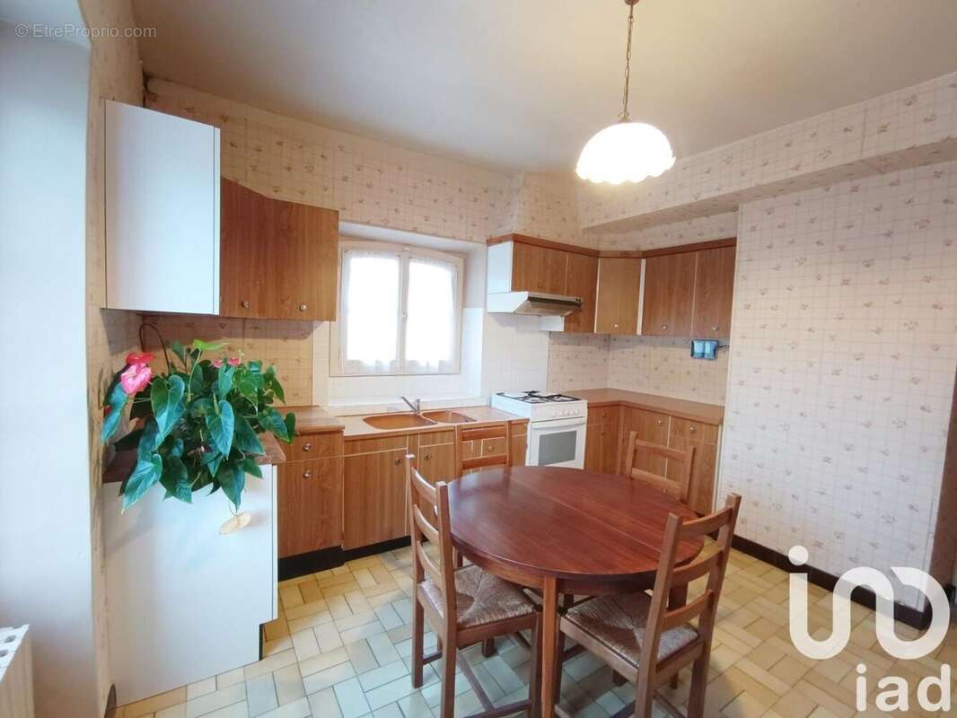 Photo 5 - Maison à VILLENEUVE-SUR-YONNE