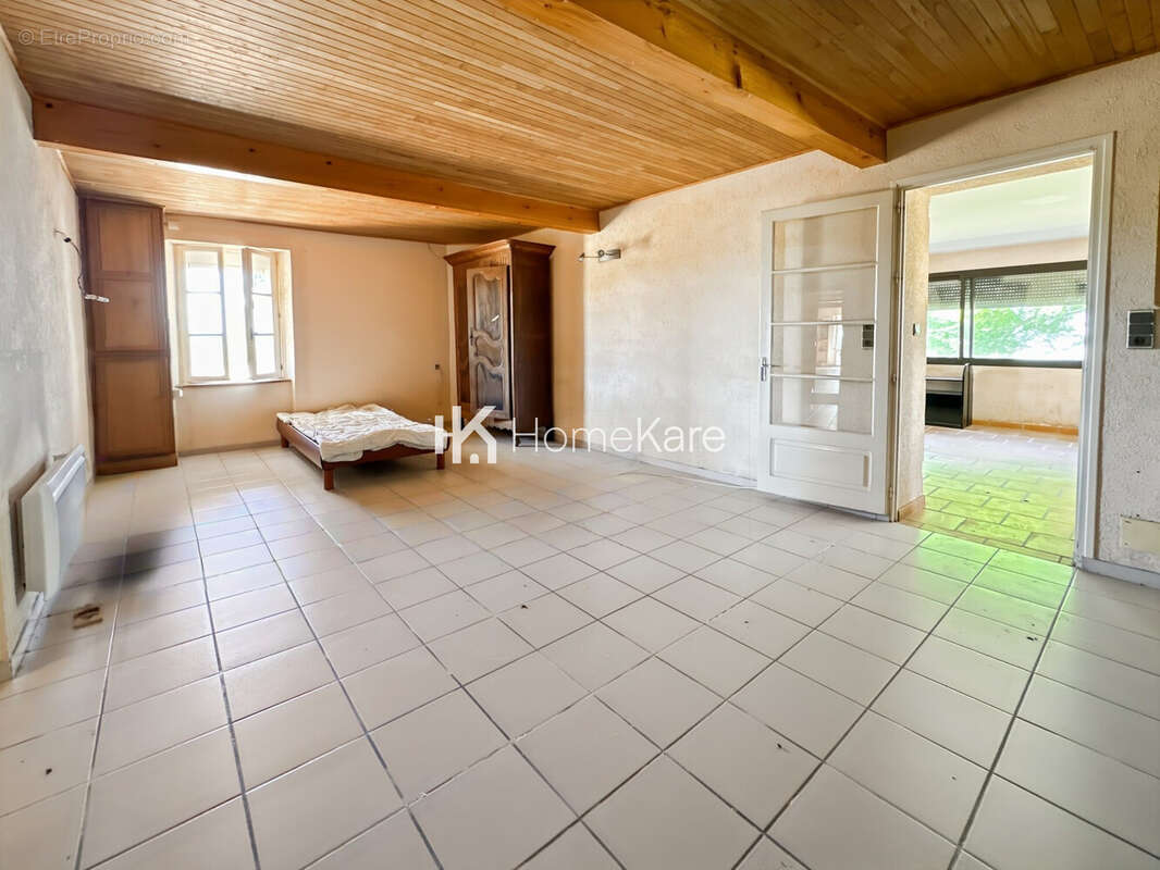 Maison à MONTESQUIEU-VOLVESTRE