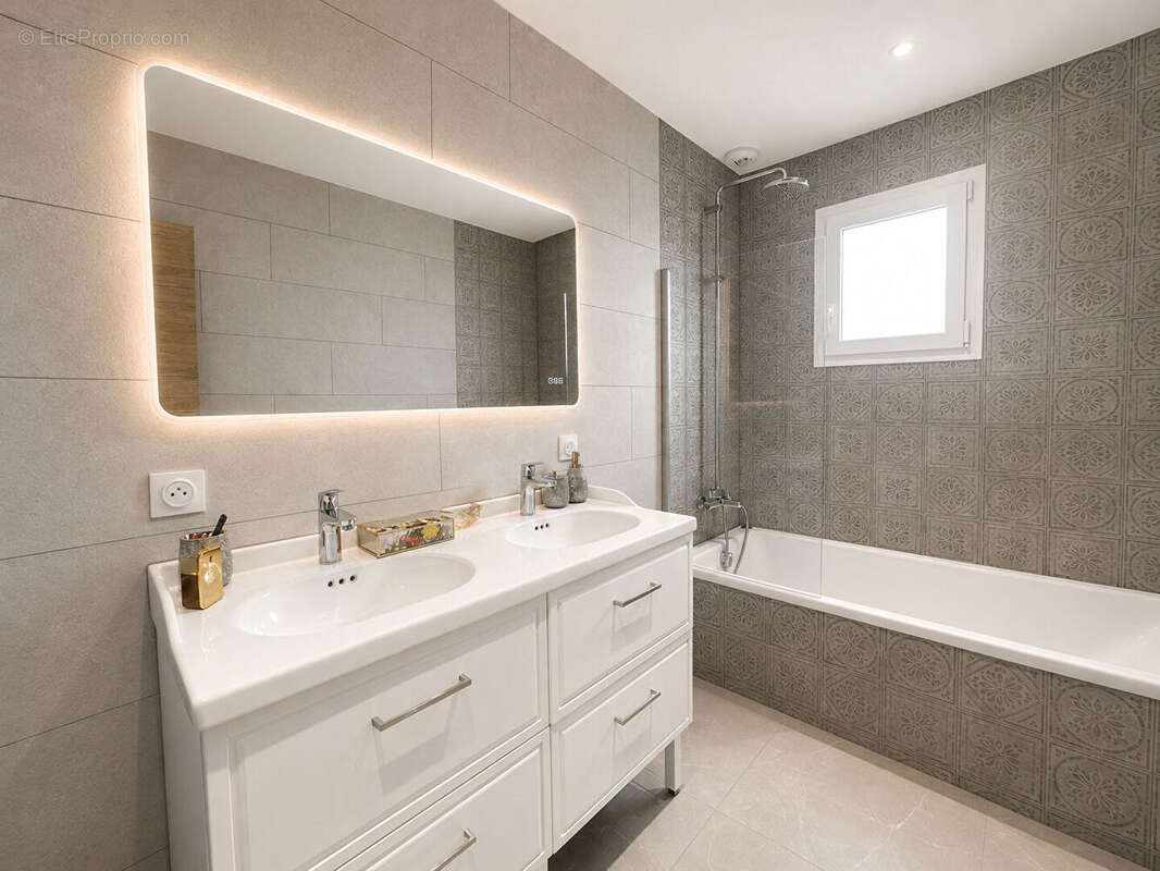 Maison 113 m² à Fontaine-Le-Comte  - photo 8