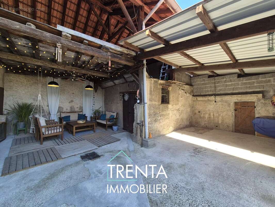 Maison à SAINT-JEAN-DE-MOIRANS