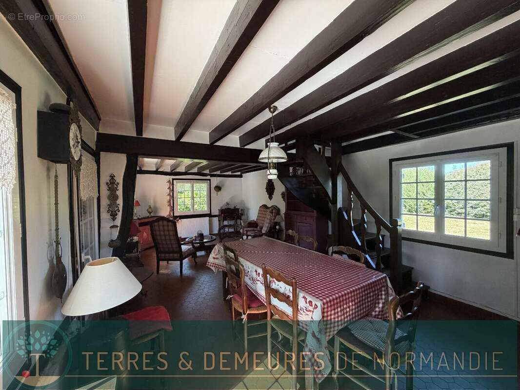Propriété Normande Familiale Aux Volumes Généreux - photo 2