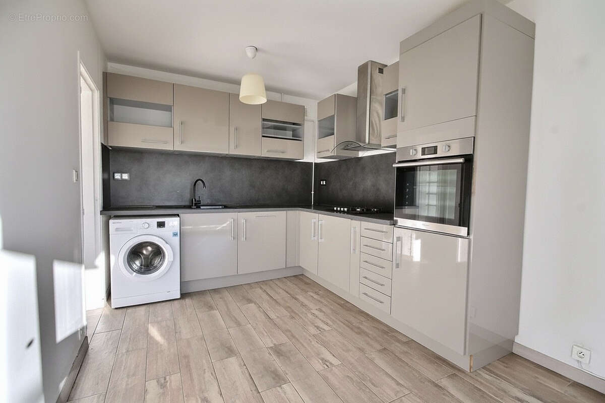 Appartement à MARSEILLE-10E