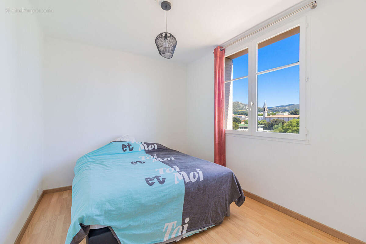Appartement à MARSEILLE-9E