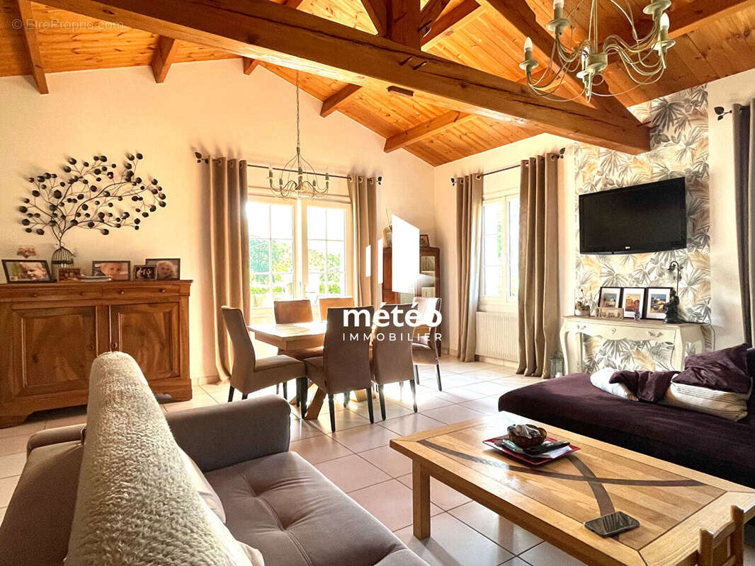 Maison à TALMONT-SAINT-HILAIRE