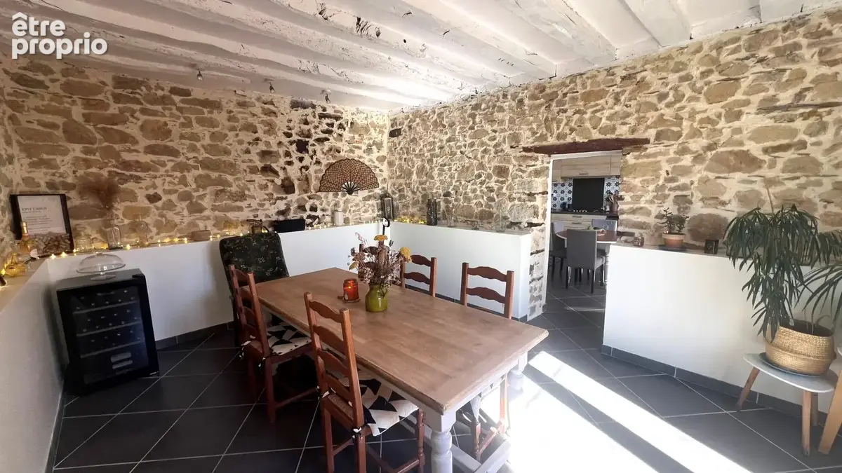 A vendre maison ancienne saint martin du bois - photo 6