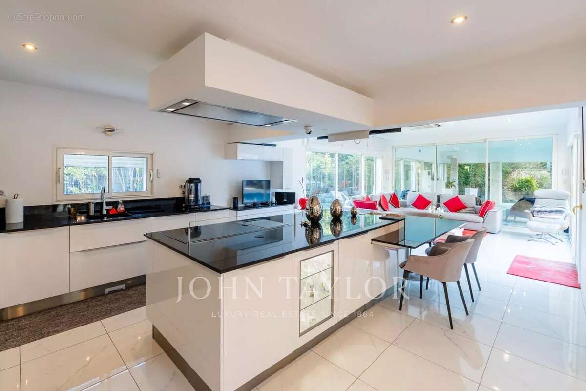 Maison à SEPTEMES-LES-VALLONS