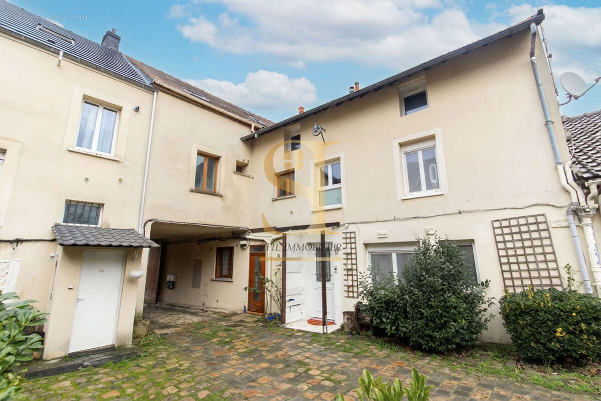 Maison à CHAMPLAN