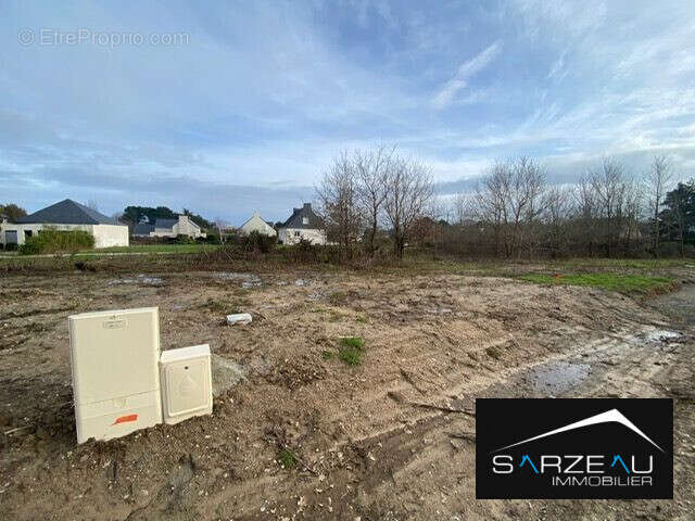 Terrain à LE TOUR-DU-PARC