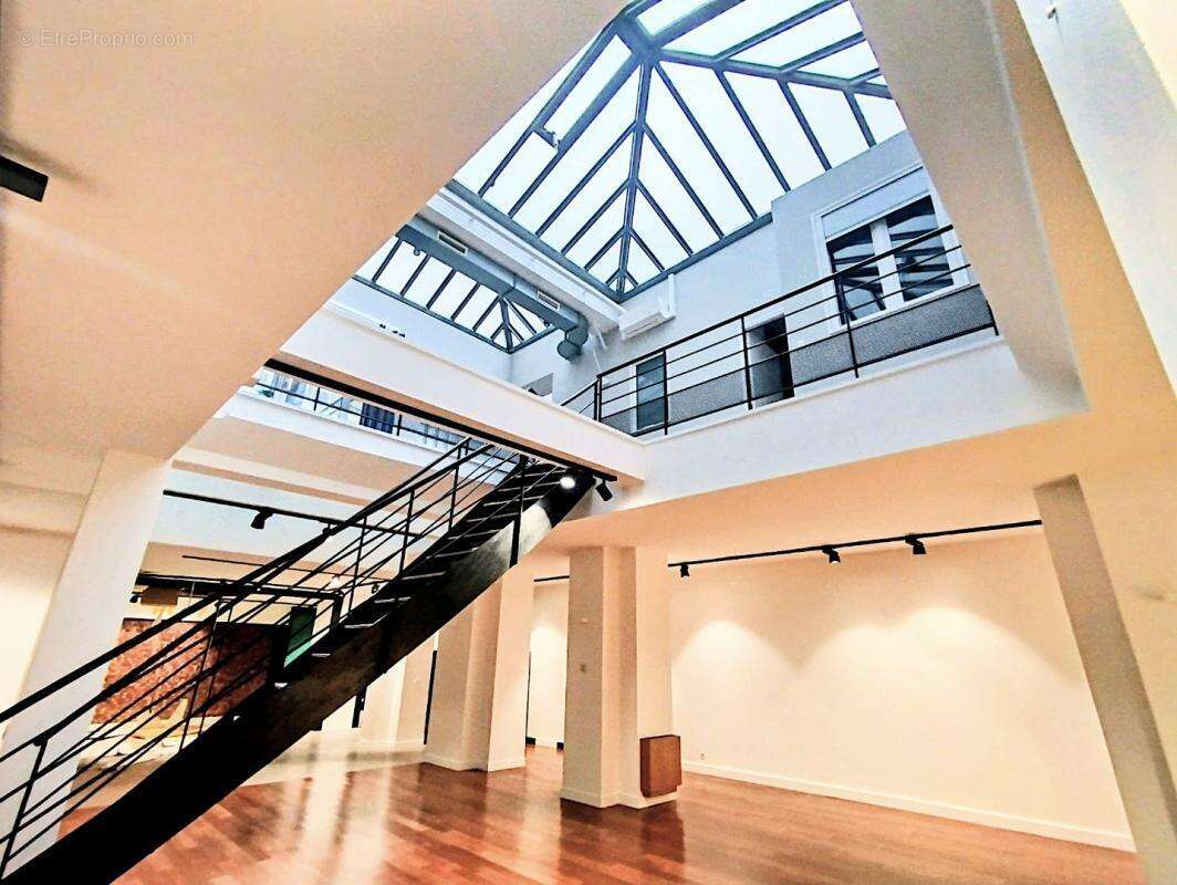 Appartement à PARIS-10E