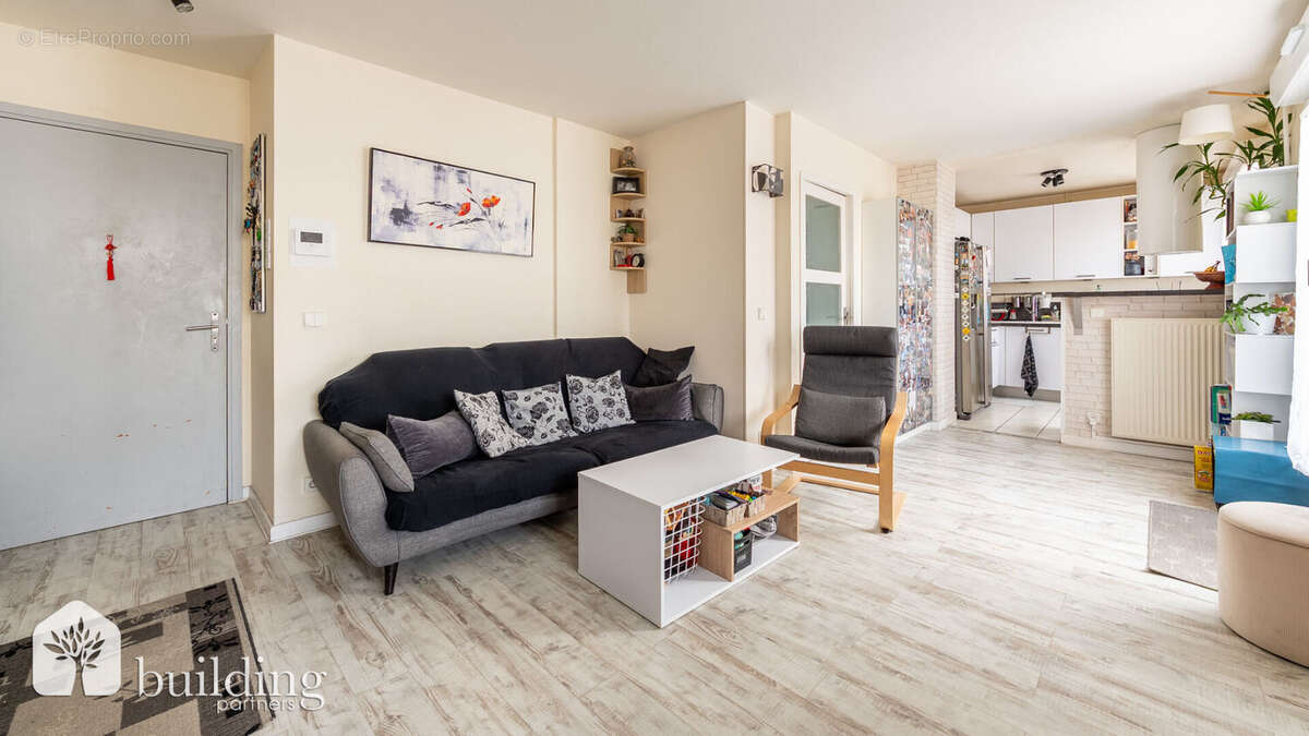 Appartement à COURBEVOIE