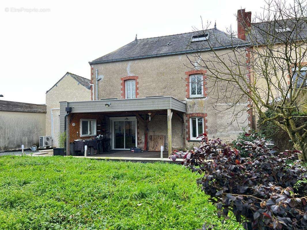 Maison à PLESSE