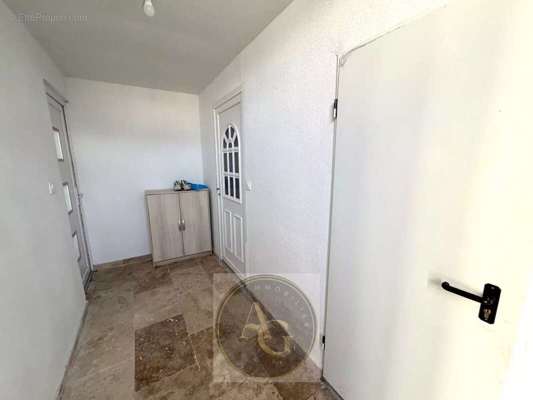 Maison T4 avec dépendance de T3 à Mireval Lauraguais - photo 7