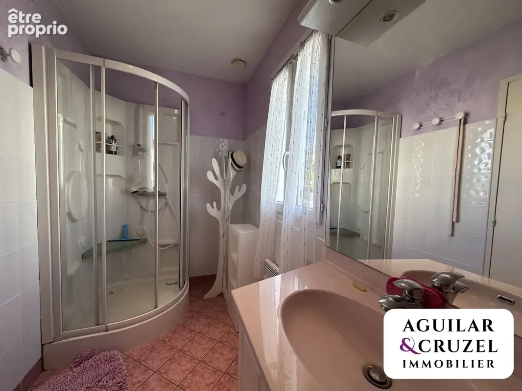 En exclusivité quartier de Gionne - photo 13