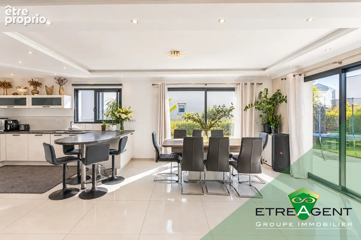 Maison SOLIERS - 123 m² - 4 chambres - photo 13