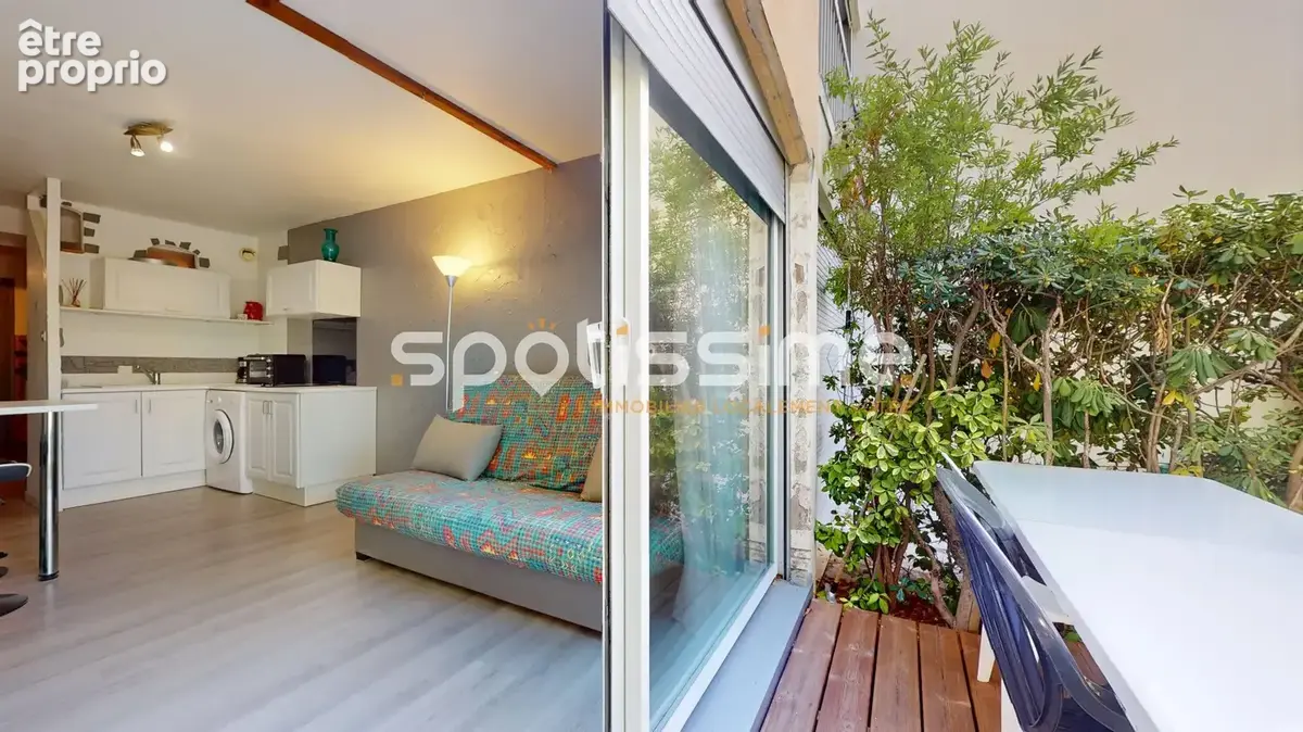 Le Cap d'Agde, Mont Saint-Martin, studio cabine en rez-de-jardin,Terrasse, parking privé - photo 4