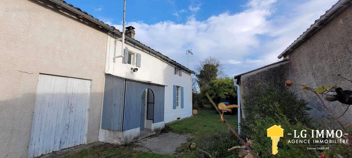 Maison à SAINT-FORT-SUR-GIRONDE